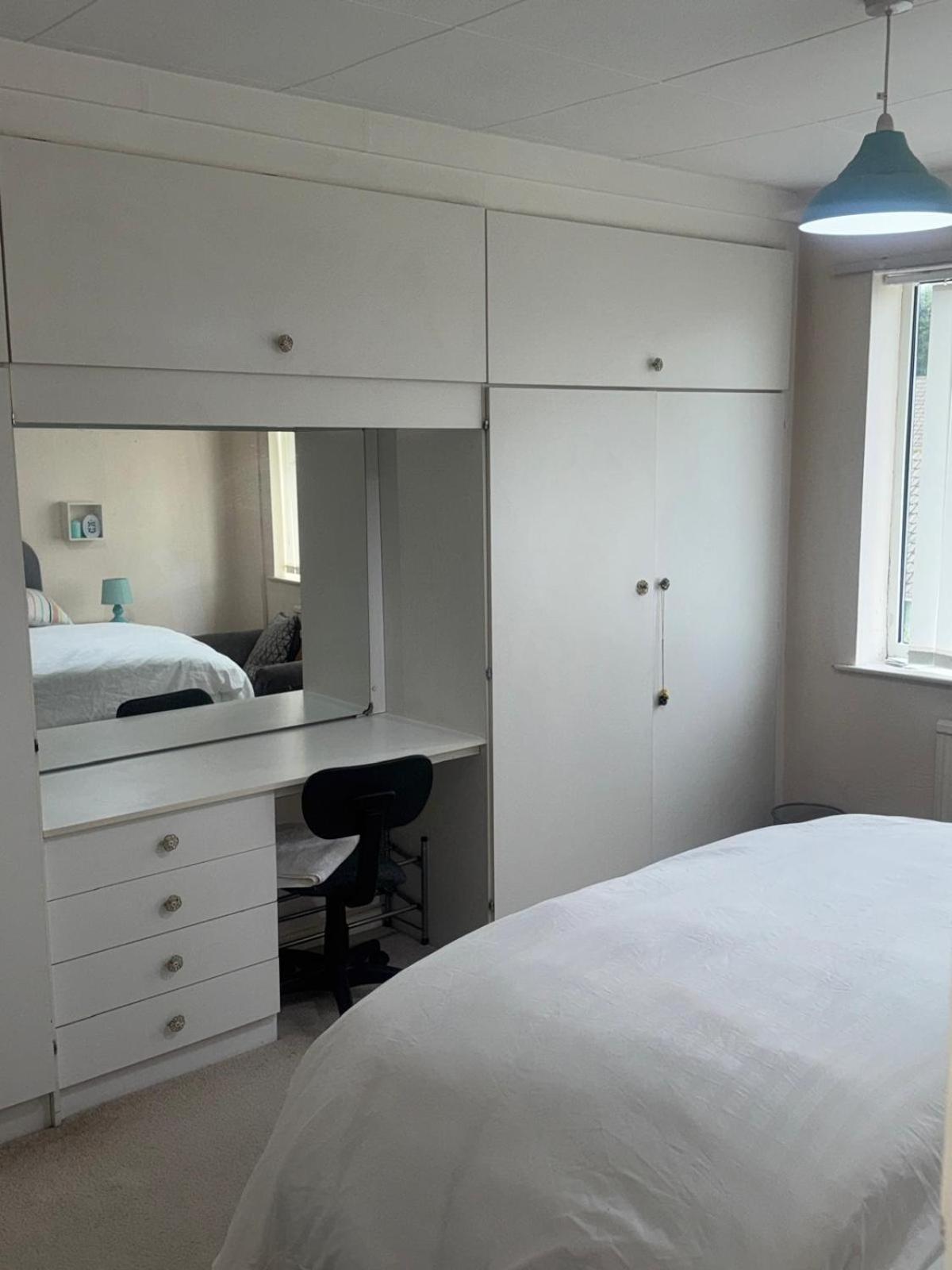 Komegloba Exquisite Room Manchester Exterior photo